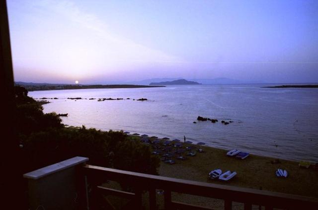 Elena Beach ハニア エクステリア 写真